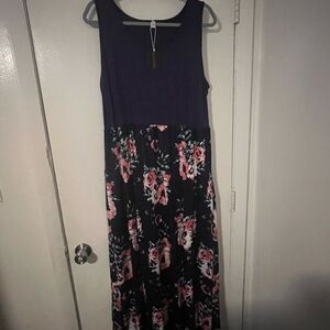 Floral Sleeveless Maxi Dress - Purple and Black